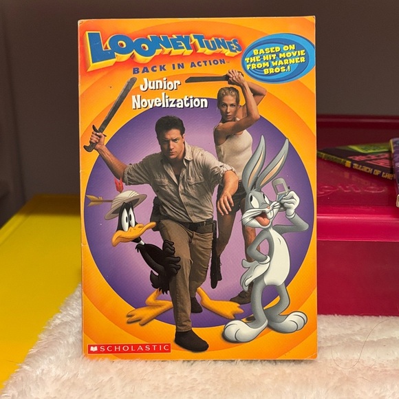 Kim possible Lizzie McGuire Looney Tunes Set of Three early 2000s Chapter Books - Picture 5 of 9